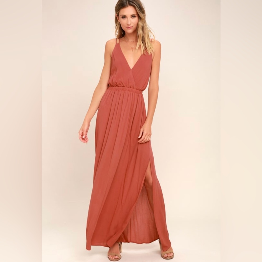Lulu’s Lost in Paradise Rusty Rose Maxi Dress (small)